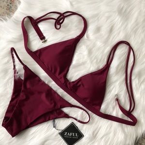 NWT Zaful String Bikini with Back closure